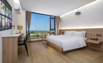 Yelia Sea View Sunrise Villa (Huangcuo Beach Convention and Exhibition Center Store)