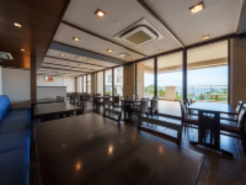 Grandvrioresort Ishigakijima Ocean's Wing & Villa Garden Hotel di Ishigaki