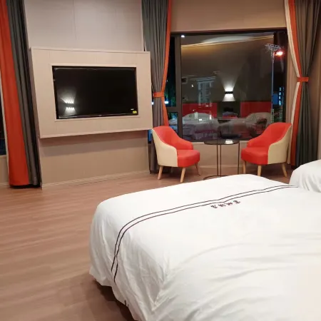 Hotels in Fucheng, Qamdo