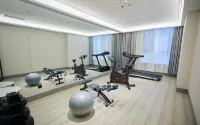 Baiyu Eiffel Hotel (Tianshui City Government Central Plaza)