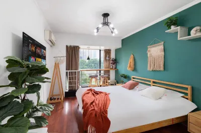 1Xiu Junlin International Apartment (Nanjing Xinjiekou Zhujiang Road Subway Station Branch)