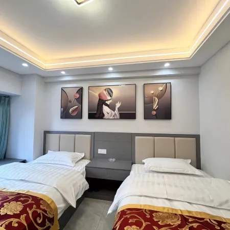 Qixingguan Yuejie Hotel (Bijie High-speed Railway Station)