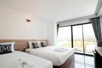M&M Hotel - Balcony