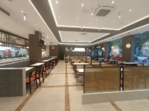 칭란 호텔（단양기차역 완산공원）