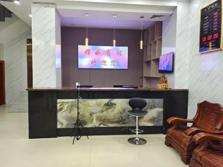 Hotel (Bus Station Store) Отели рядом с достопримечательностью «Wenchang College»