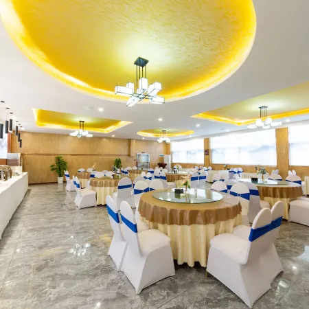 Macheng Cat Zhanzhen Hotel