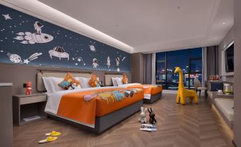 M.PLUS Designer Hotel(Du Jiang Yan Darong City Branch)