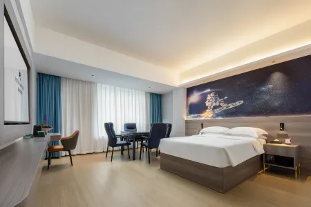 Licheng Yunman Hotel (Wenchang High speed Railway Station Wennan Old Street Branch)