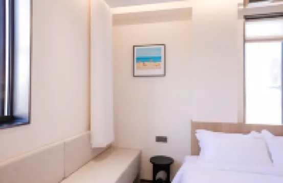 落日歸山海民宿