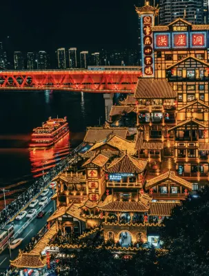 FunGee Riverview Hotel Chongqing Hongyadong Jiefangbei Pedestrian Street Hotels in der Nähe von Puti Jingang Pagoda