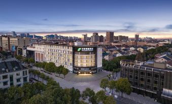 Four Seasons Qingteng Hotel (Cixi Suntang North Road)