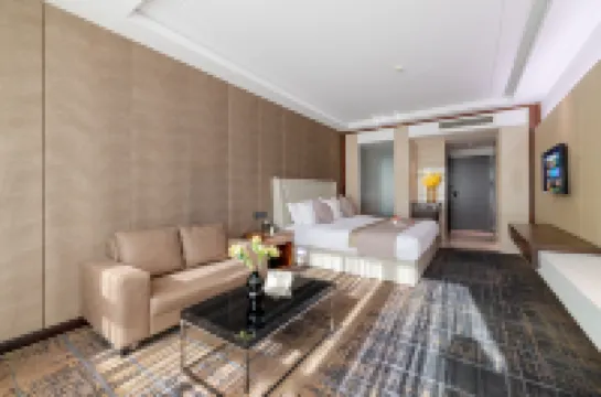 Rezen Select Hotel (Taizhou Linhai Duqiao Baolong Square)