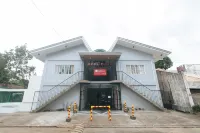 RedDoorz @ V-Cloud Hills Near de La Salle Dasmarinas Cavite Hotels near PHOEBE HOUSE