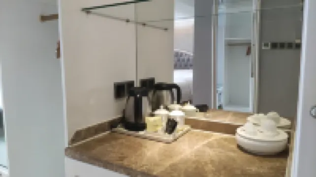 Vienna International Hotel (Jieyang People's Avenue)