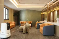 Blue Sea and Blue Sky Garden Hotel