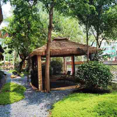 華昱百鳥莊飯店(巴馬百鳥岩景區店) Hotel Exterior