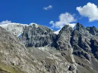 Kangding Yilin Qingshe B&B