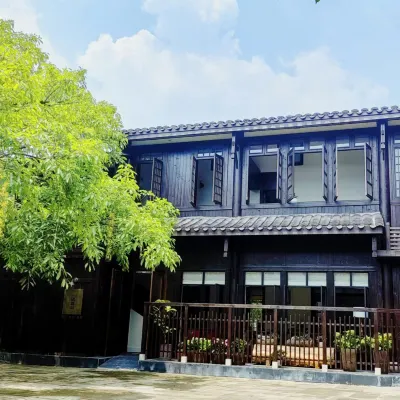 Tuxin Homestay (Chongqing Jindaoxia Pianyan Ancient Town) Hotels near Jindao Gorge
