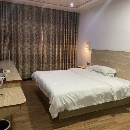 Pubei Zhaiwei Hotel (Zhaiwei Middle School)