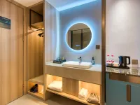 Xianju Maitan Yaduo Hotel (Wuyue Plaza Civic Sports Park) Hotels near Yongan River Drifting