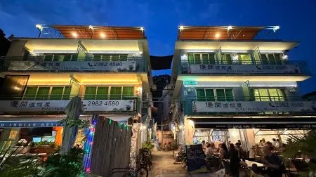 Bali Holiday Resort Отели рядом с достопримечательностью «Монастырь Пристань Трапписта»