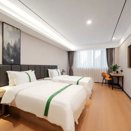 GreenTree Inn Express Hotel (Suzhou Kunshan Zhoushizhen Branch)