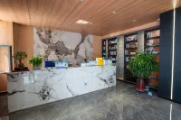 Landeng Selected Hotel (Wanzheng Square Branch, Dongsheng District)