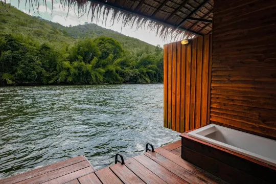 เดอะฮับ เอราวัณ รีสอร์ท