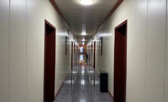 Caoxian Yihao Business Hotel