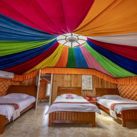 Erguna yurt tour Duoduo Inn
