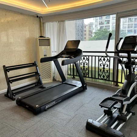 Vienna Hotel (Xinxing South Station Yanjiang South Road)