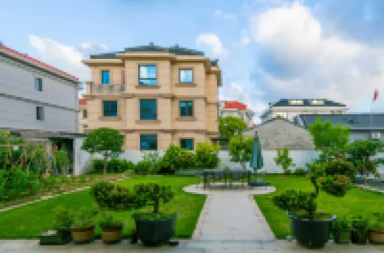 Zhujiajian Zailushang Homestay.