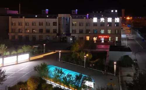 Starlight Hotel - 2-Star