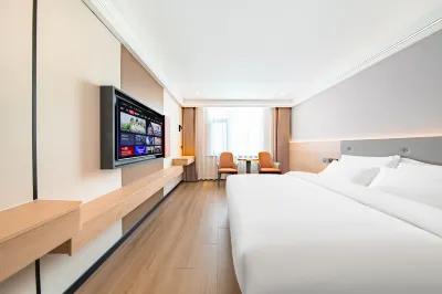 Yuehuan Smart Hotel (Xinyang Shihe District Government Thirteen Primary School Hudong Campus) Hotels in Nanhu Lake Senic Spot /Xinyang Normal University