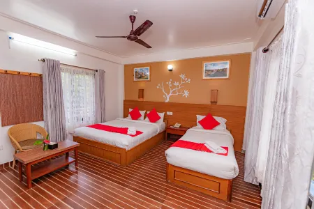 Basundhara Resort Pokhara Отели рядом с достопримечательностью «Devi’s Fall Pokhara»