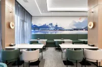 Starway Hotel (Zigong Huashang International City)