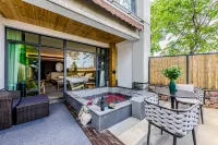 Huaqianzhu Hot Spring Hotel (Kunming Dianchi Xishan Scenic Area) Hotels in Kunming
