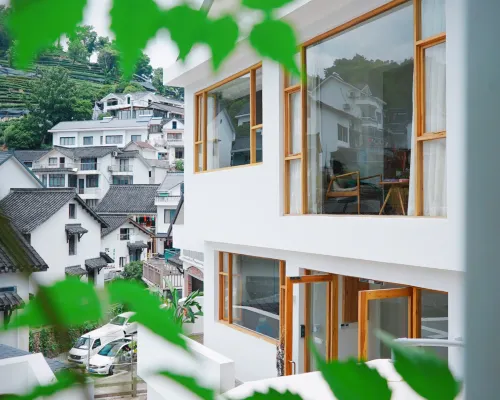 Hangzhou Moju Boutique Guesthouse (West Lake Scenic Area Shop) Hotels near Hupao Spring