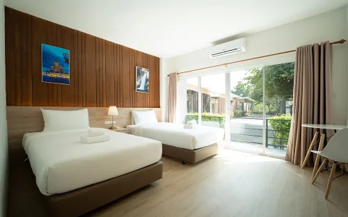 B2 Nakhon Sawan Boutique & Budget Hotel - parking