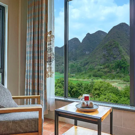 Qingju Thatched Cottage Inn