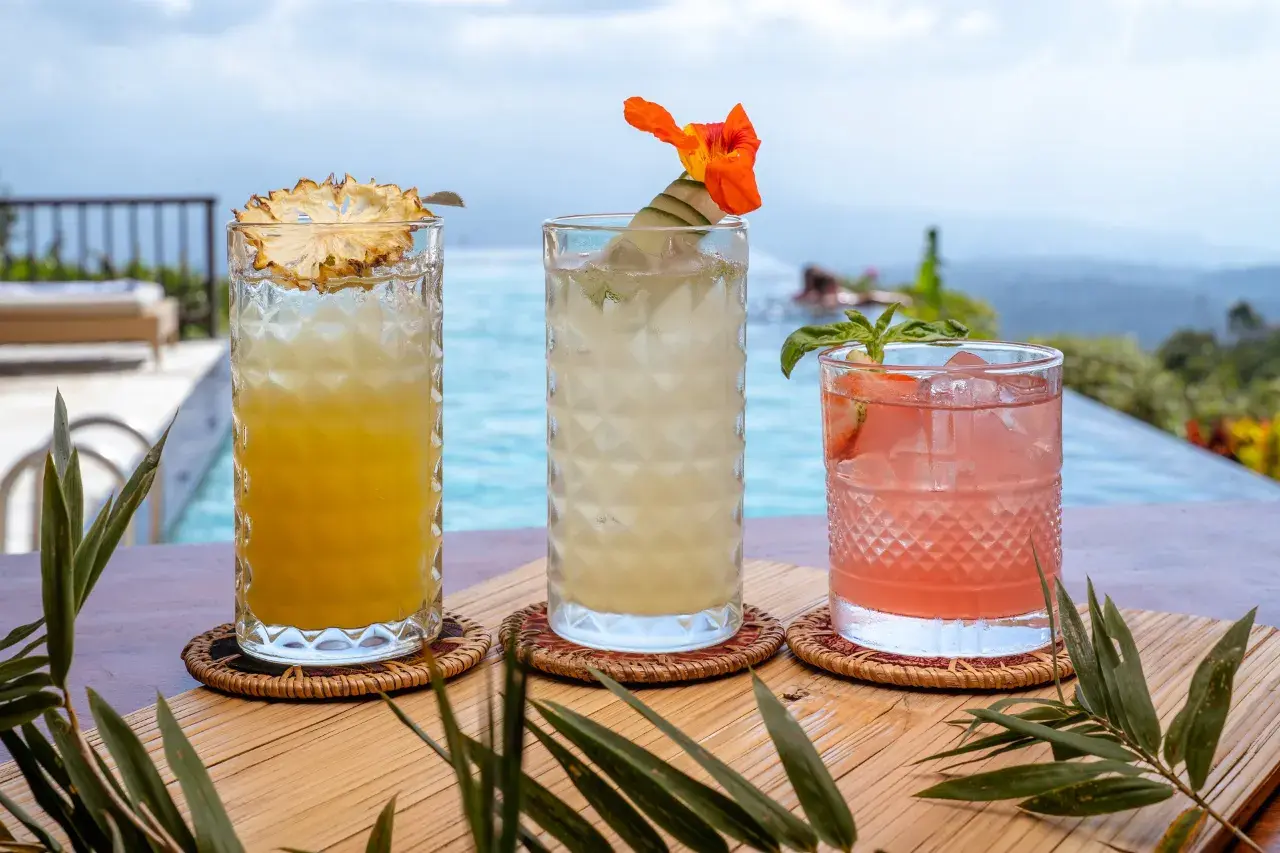 전통 방식의 고품질 원두 선별 과정