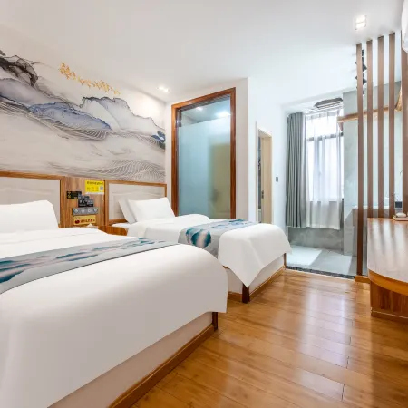 Pu'er River Hotel
