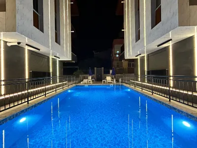 grand diker port residence