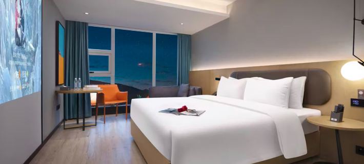 Jiashan Qingguo Business Hotel (RT Mart Sports Center Store) Hotels in Jiashan