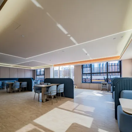 HanTing Hotel (Yan'an New District Wuyue Plaza)