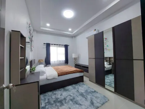 บ้านทั้งหลัง มี 3 ห้องนอน 2 ห้องน้ำ