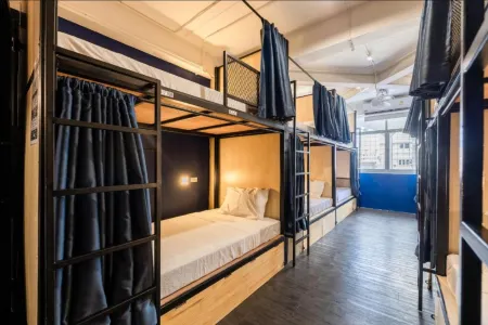 Marco Polo Phuket Poshtel & Bistro