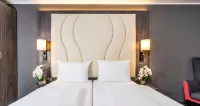 PLAZA Premium Parkhotel Norderstedt Hotels in Segeberg
