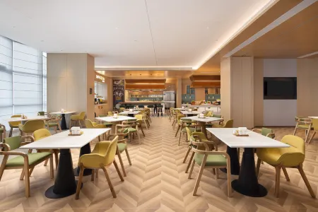 Home2 Suites by Hilton Chongqing Wanzhou Отели рядом с Аэропорт Ваньчжоу