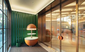 Orange Hotel (Shanghai Xingzhi Road Subway Station)